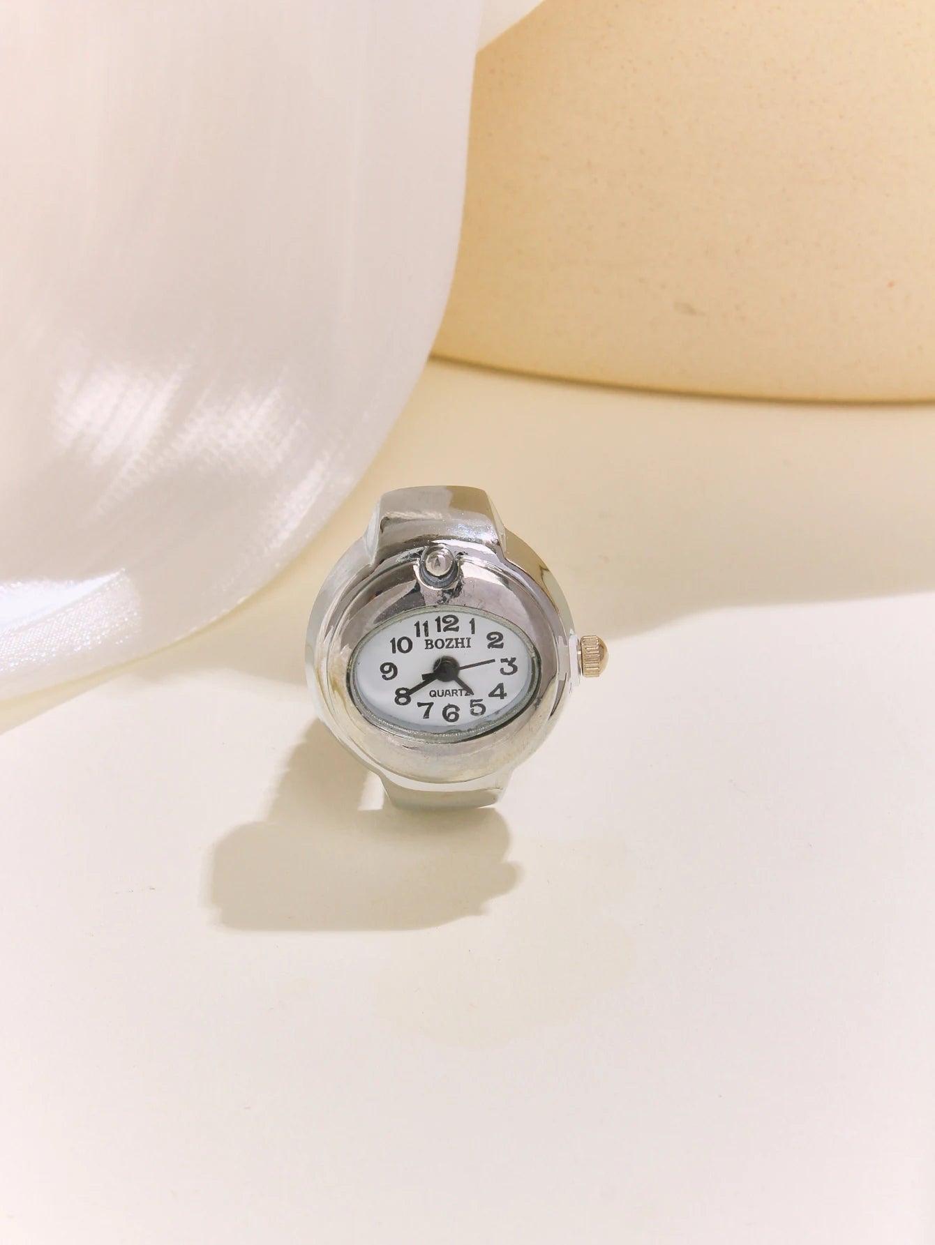 Hot Selling Finger Watch Ring Creative Movement Fashion Accessories Vintage Alloy Shell Quartz Watch Men Jewelry Women Gift