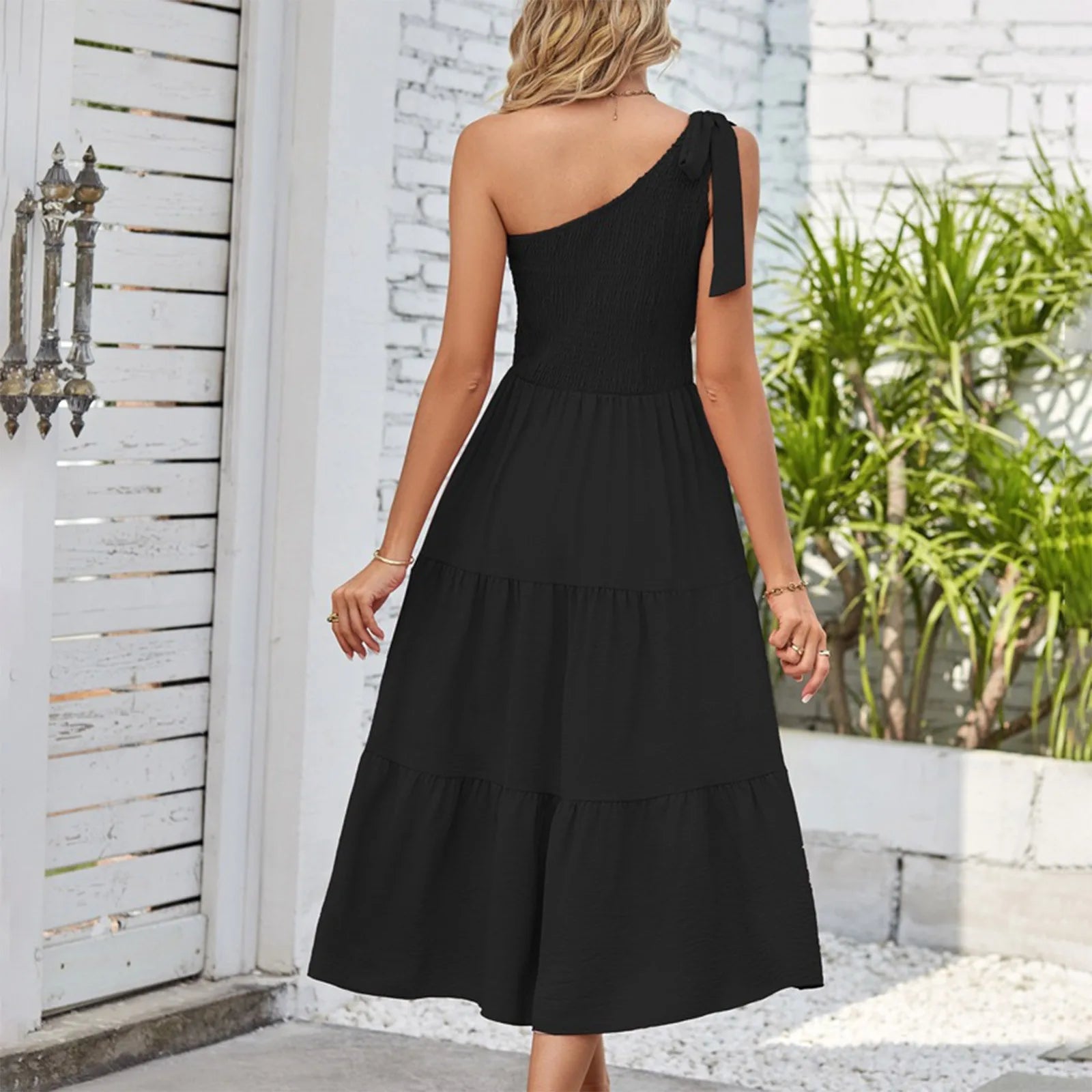 Elegant Dresses For Women Women'S Summer Casual One Shoulder Sleeveless Smocked Elastic Waist Tiered Midi Dress платье