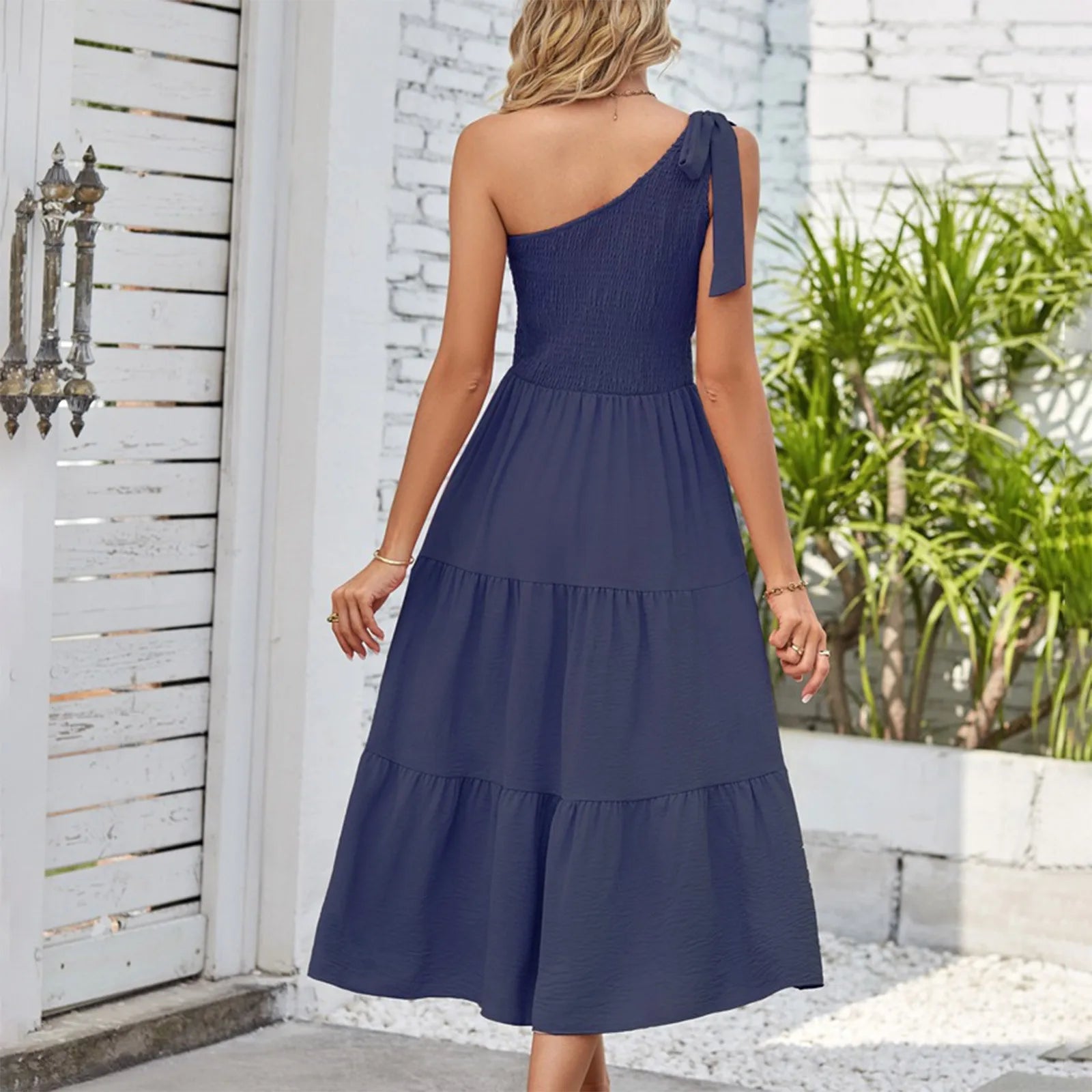 Elegant Dresses For Women Women'S Summer Casual One Shoulder Sleeveless Smocked Elastic Waist Tiered Midi Dress платье