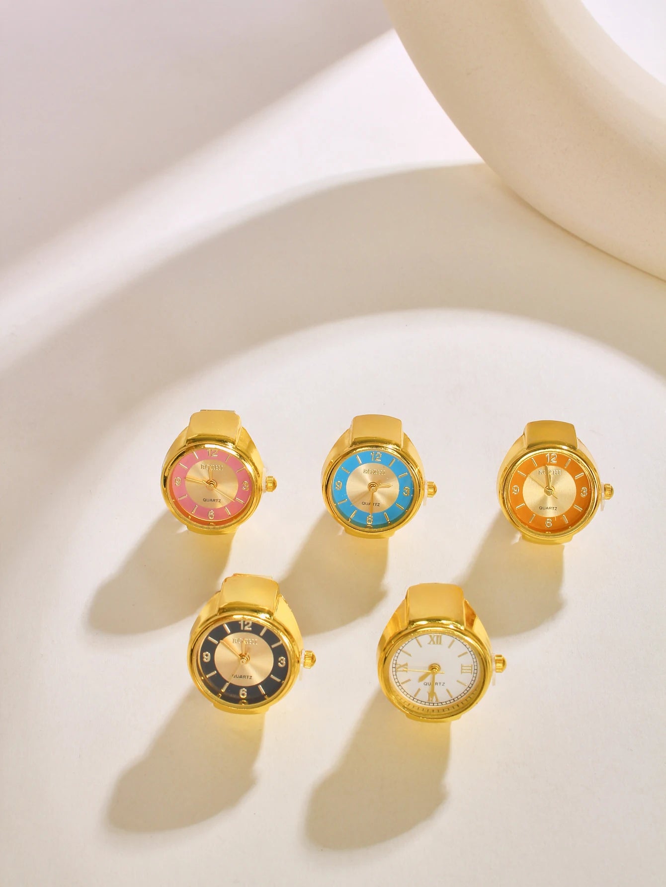 Hot Selling Finger Watch Ring Creative Movement Fashion Accessories Vintage Alloy Shell Quartz Watch Men Jewelry Women Gift